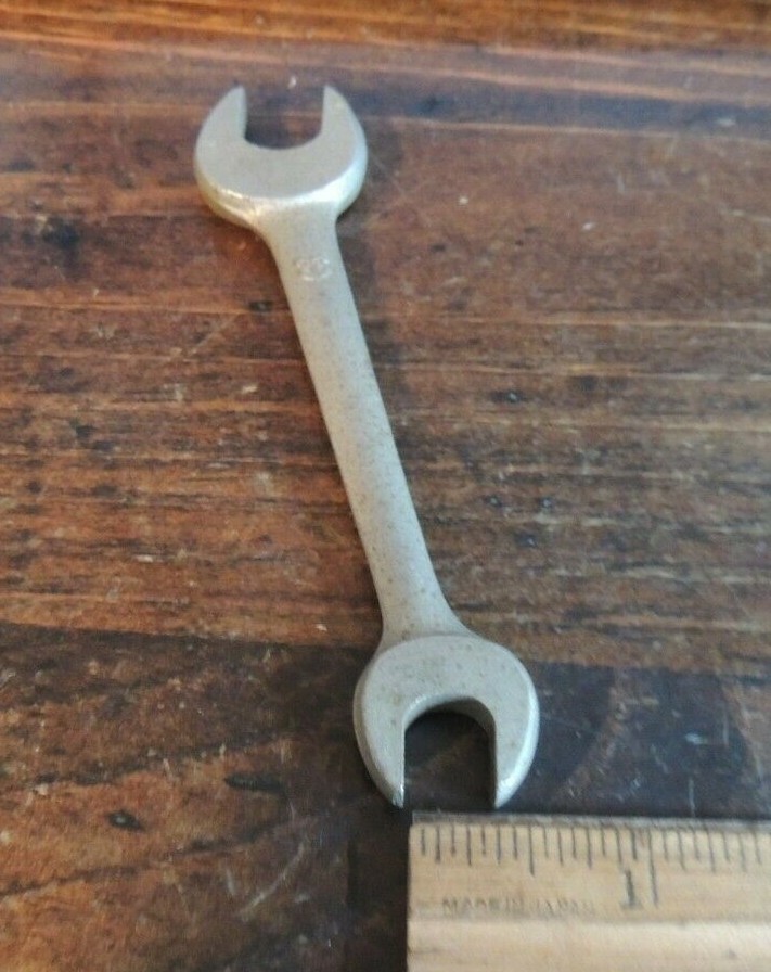 VINTAGE 3/8″ x 7/16″ VLCHEK WRENCH PART OF GM Chevy Auto Tool Kit 1946-1954 ???
