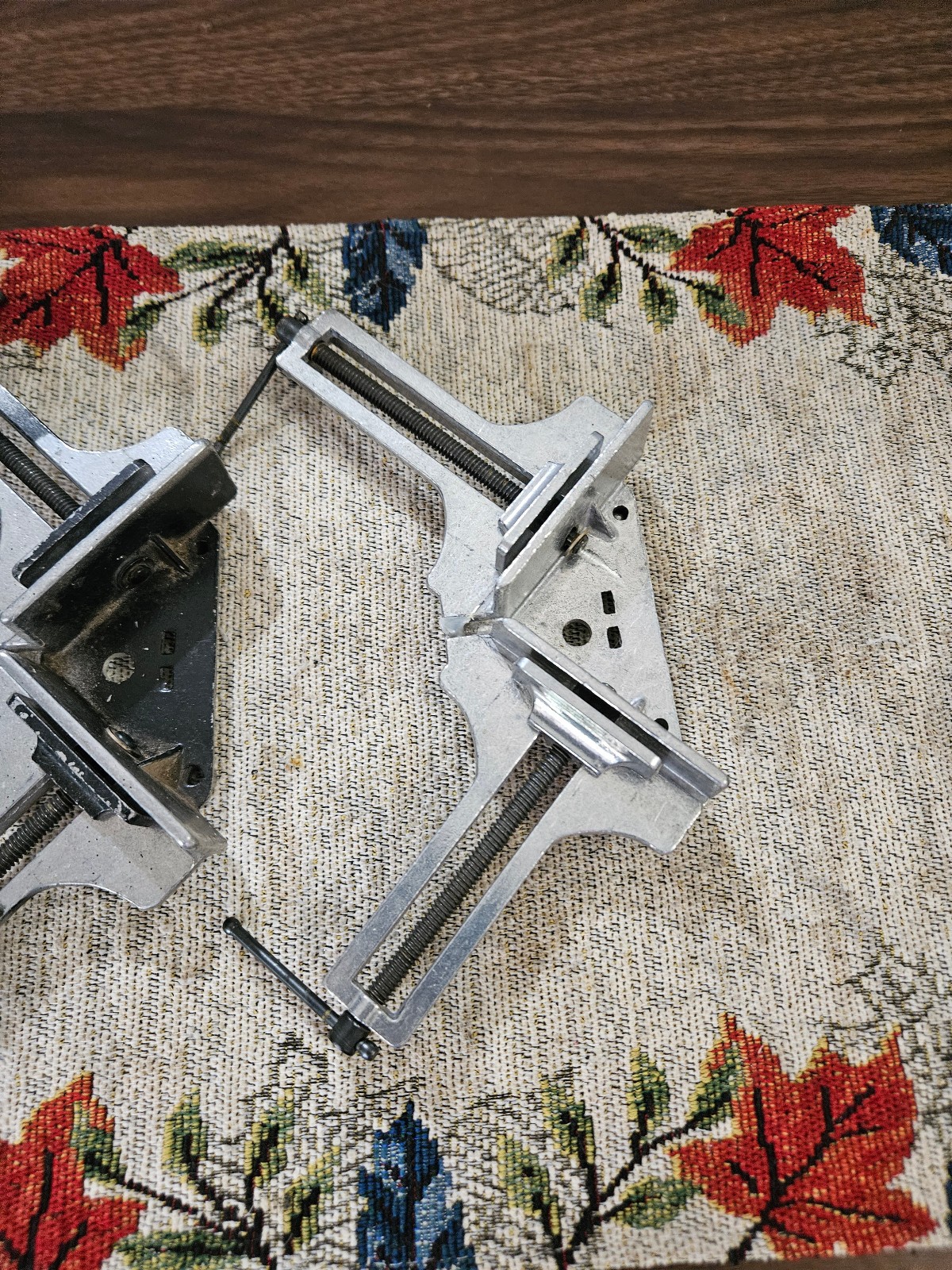Set of (3) Corner Clamps Woodworking Clamps – LOOK!!