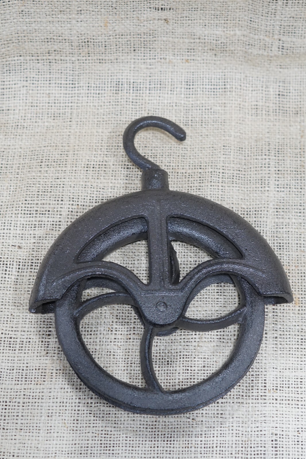 Rustic Cast Iron Hanging Cable Pulley Wheel Hook Farmhouse Country Decor Light