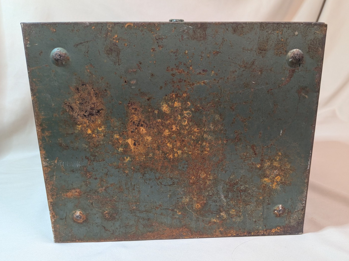 Skil Saw Home Shop Metal Box Case Vintage Patina Green & Yellow Rusty Worn Decor