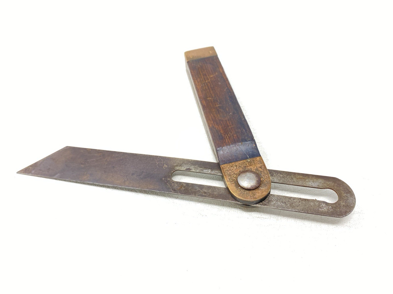 Vintage Winchester W1258 – 8″ Blade Rosewood & Brass Sliding T-Bevel Gauge USA