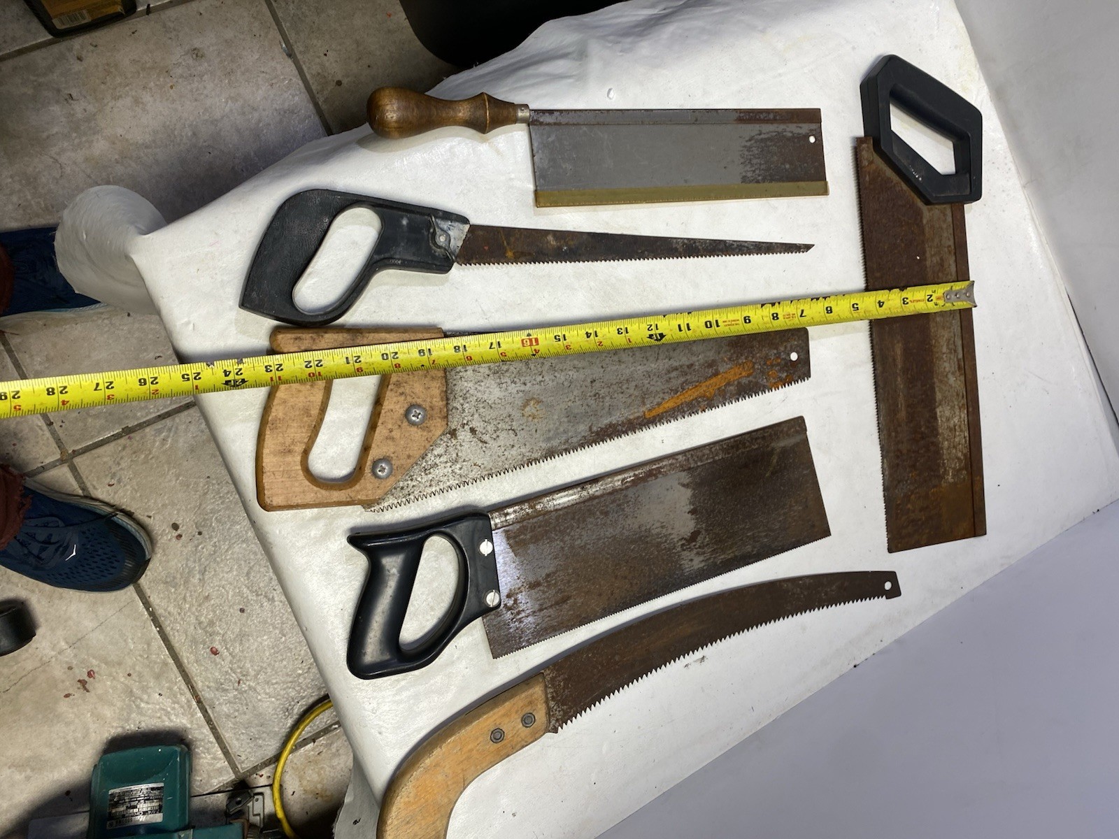 Lot 6 Assorted Hand Saws Wood Tree Drywall Saw Tool Bundle Wooden Handle Stanley