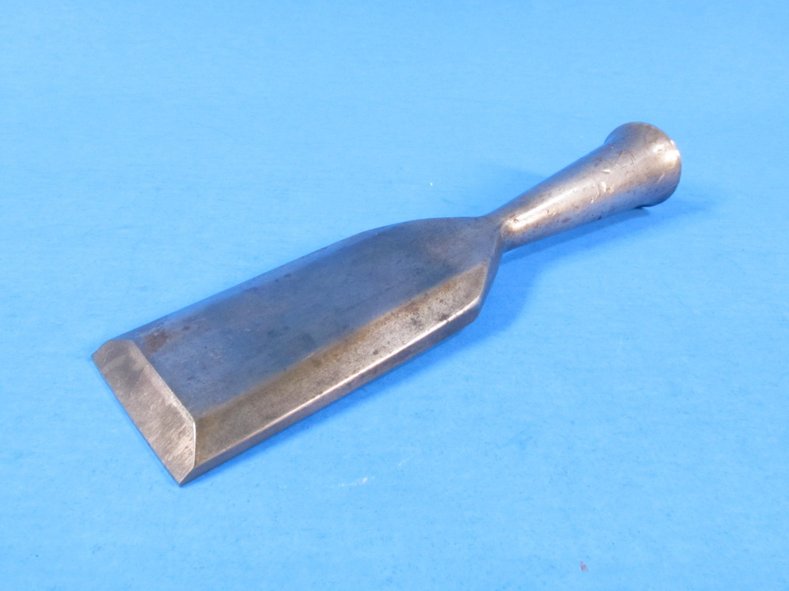 1-3/4″ Pexto socket style bevel edge wood chisel needs handle & restoration