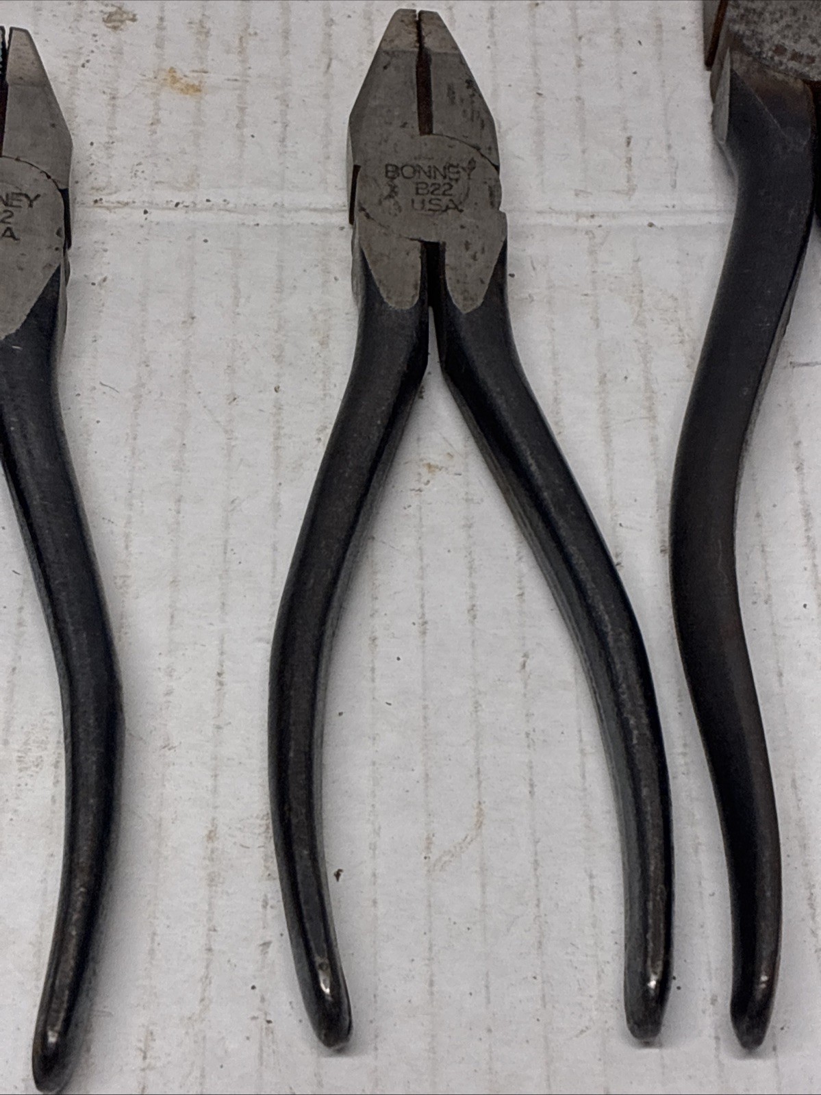 Lot Of 3 Vintage Bonney Tools B22 (2 Pr) 6-1/2″ & B23 (1pr) Linesman Pliers