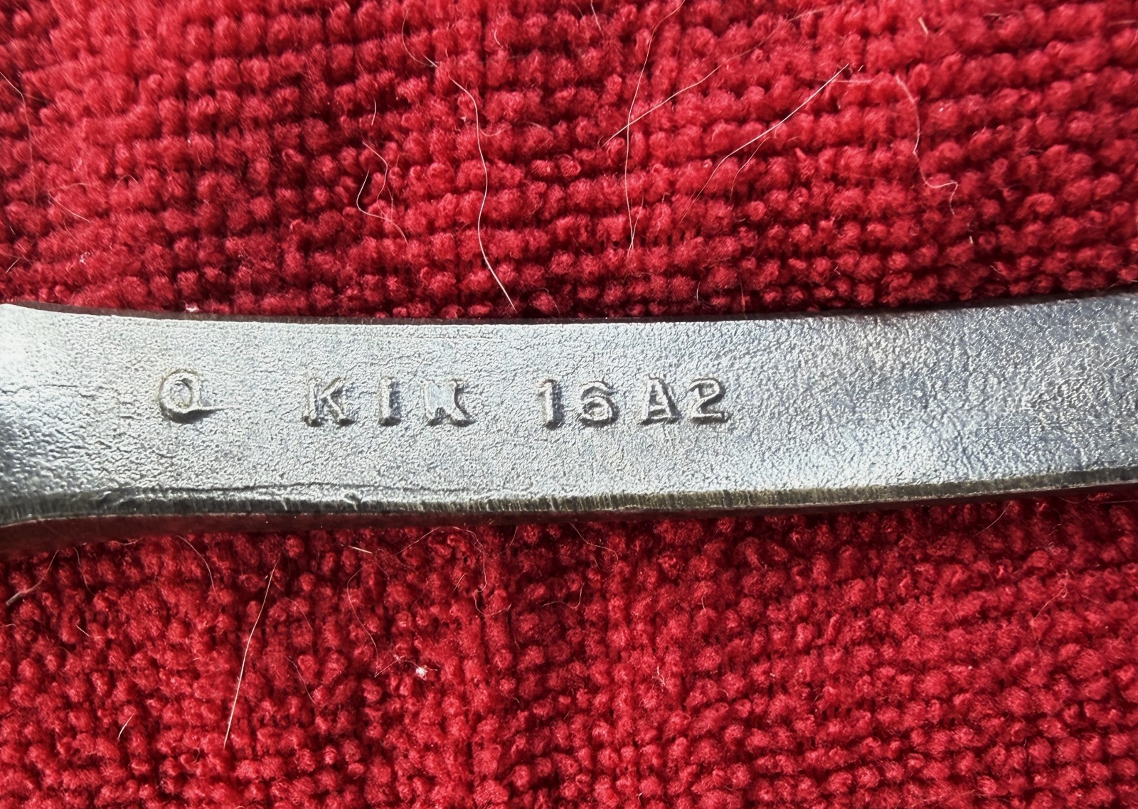 VINTAGE KLEIN & SONS 8-1/2 INCH LINE PLIERS, DATE CODE: 0 KIK 16A2