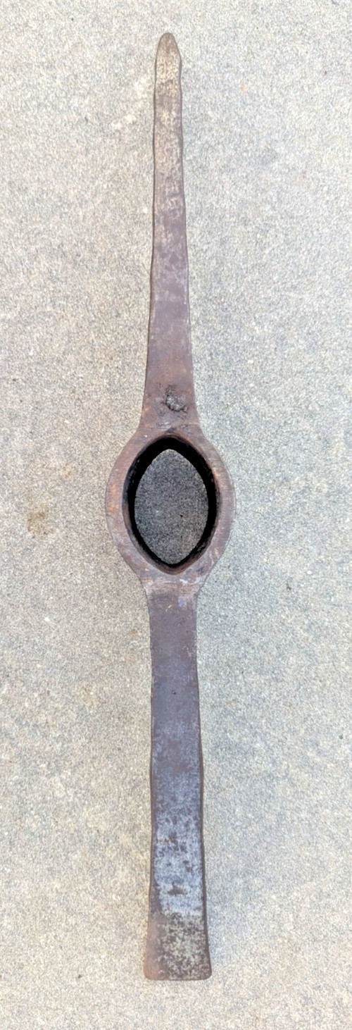 Vintage Pick Axe Head Tool Ludell 6 LB Brazil