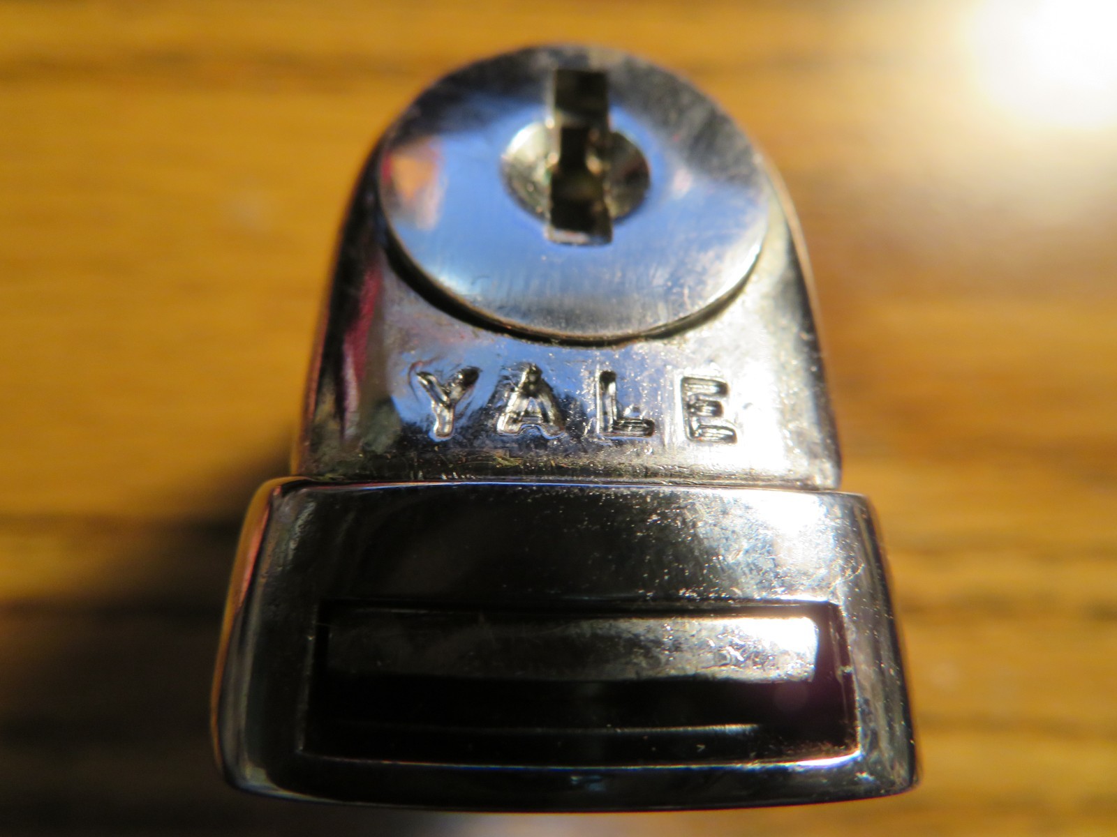 Vintage Yale “TRAVELOK” Portable Security Travel Lock 2 Keys & Red Leather Case