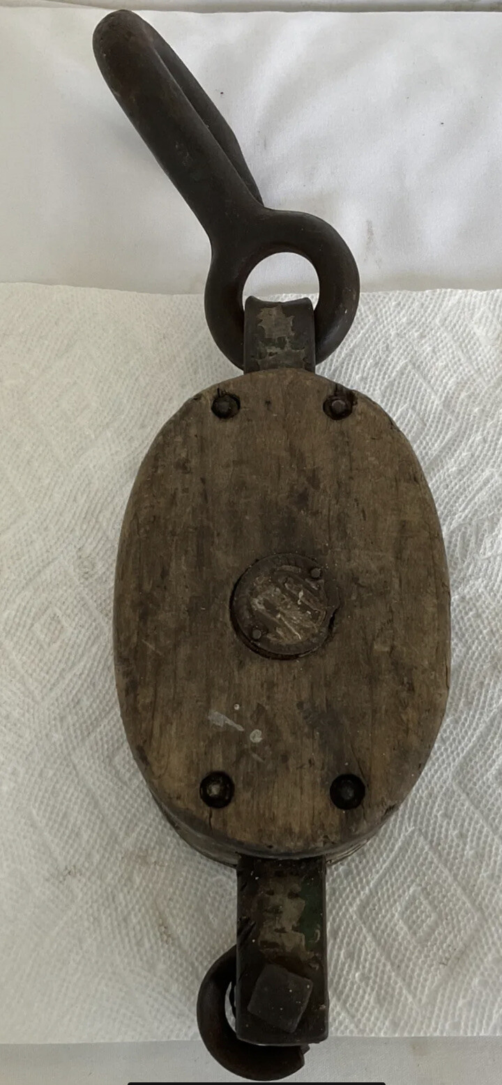 Vintage U-W Antique Farm Equipment Wooden Block Tackle Pully Hook /Great Display
