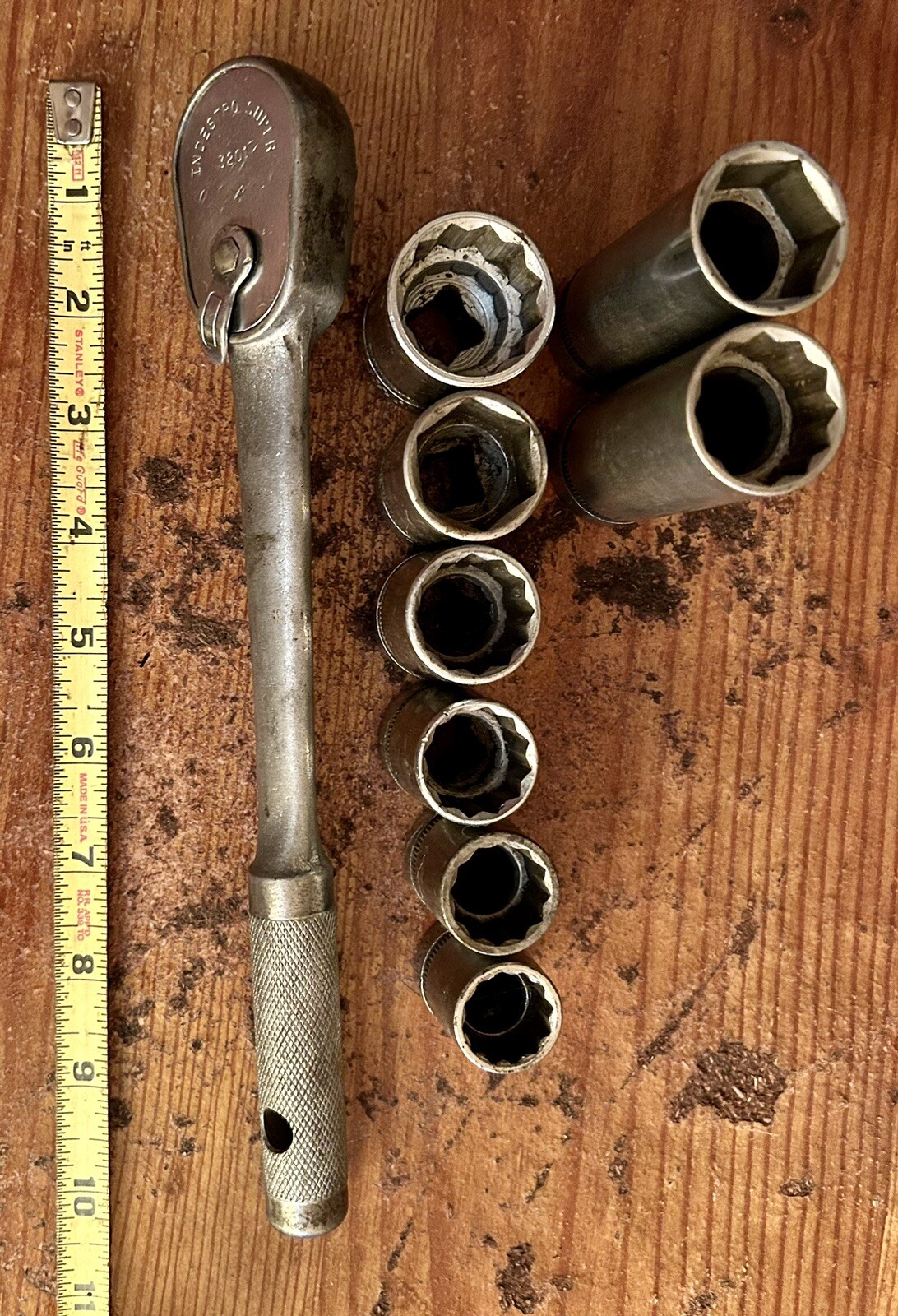 Vintage Early Indestro Super 1/2″ Drive Ratchet Wrench # 3201 & 8 Sockets