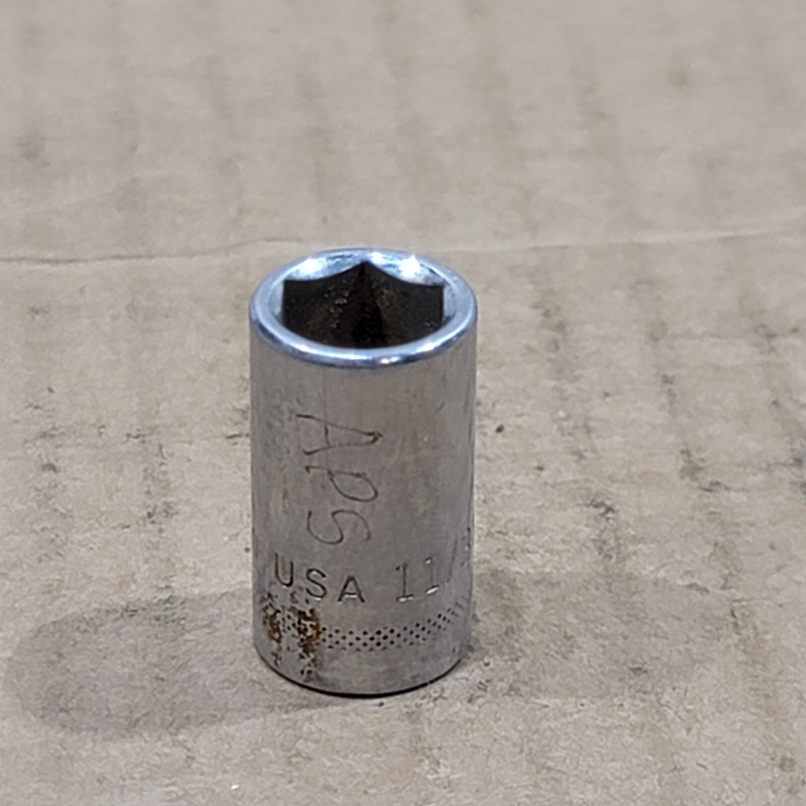 Vintage EASCO 1/4″ drive 11/32″ 6pt Socket 51 1111 USA
