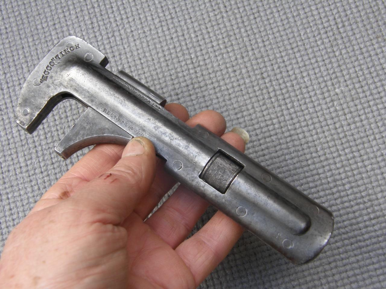ANTIQUE WRENCH ADJUSTABLE SPANNER “ECCO” 7″ BY ABINGTON ENGLAND c1909.