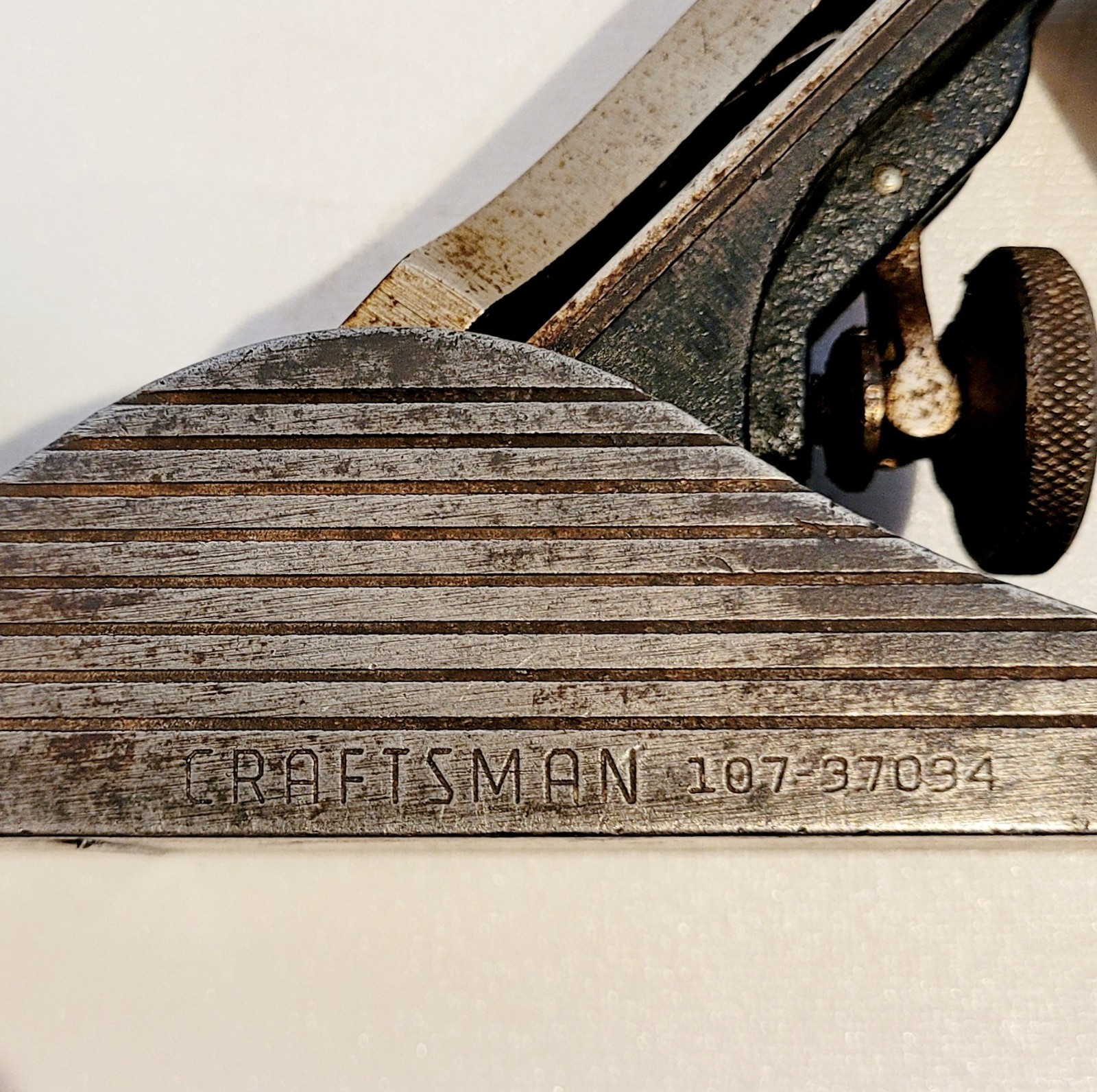 VTG CRAFTSMAN HAND PLANE ID 107-37034-9 1/4″ LONG-SMOOTH BOTTOM -SIDE GROOVES