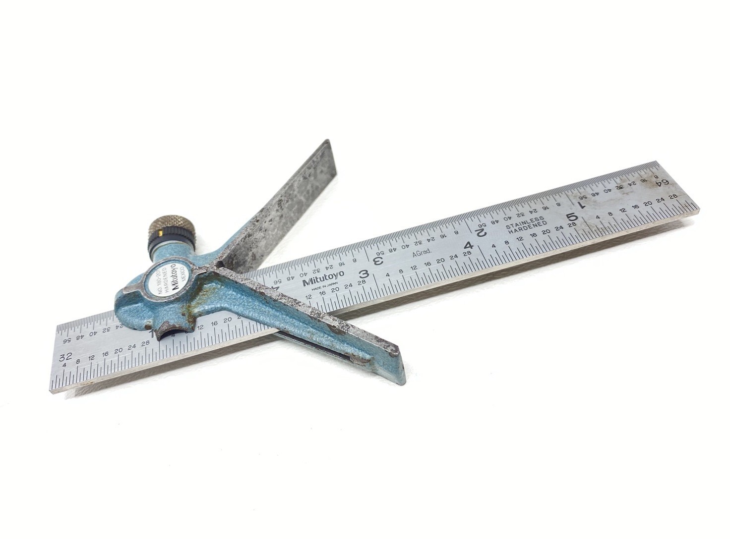 Mitutoyo No. 180-201 Small Center Finder Head & 6″ Stainless A Grad Scale
