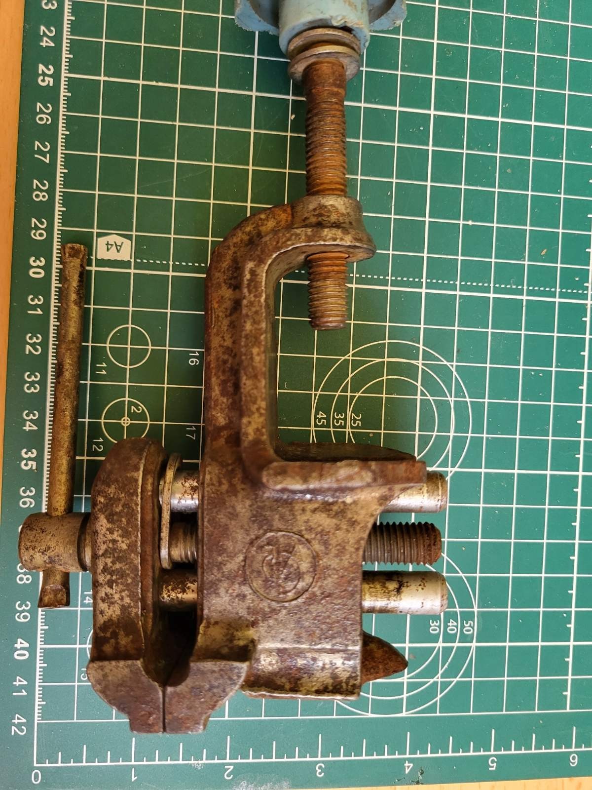 Vintage USSR Small Bench Vise Ц5Р – Soviet Jewelry Metalwork Tool – Table Clamp