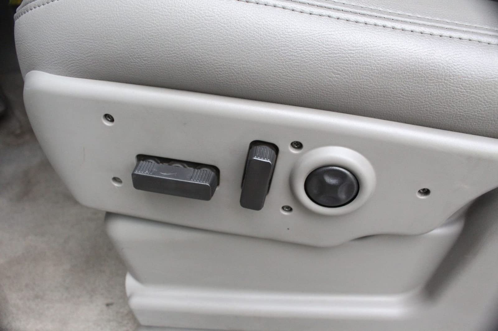 KYYET Fits For 2003-2007 Chevrolet GMC Gray Front Gray-Driver side, Grey