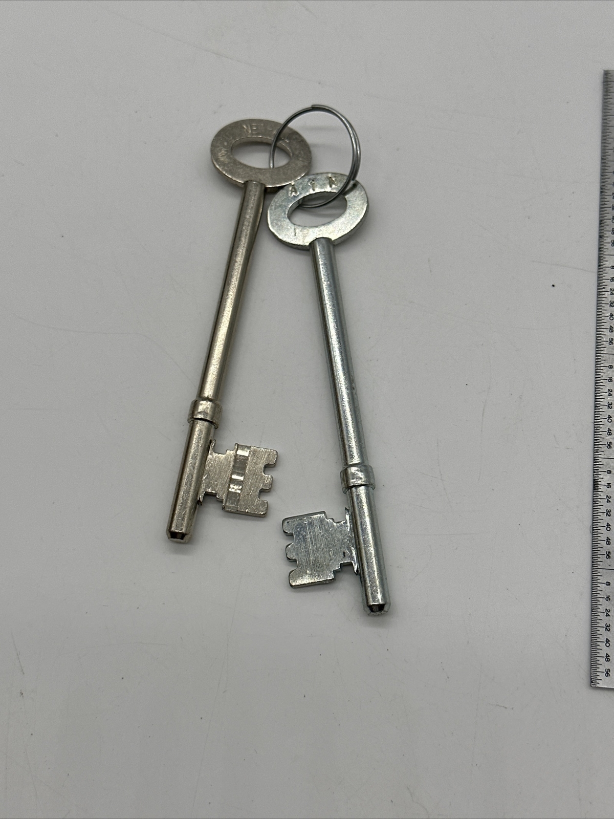 Lot Of 2 Vintage Newhall Skeleton Keys A1N Keyway.