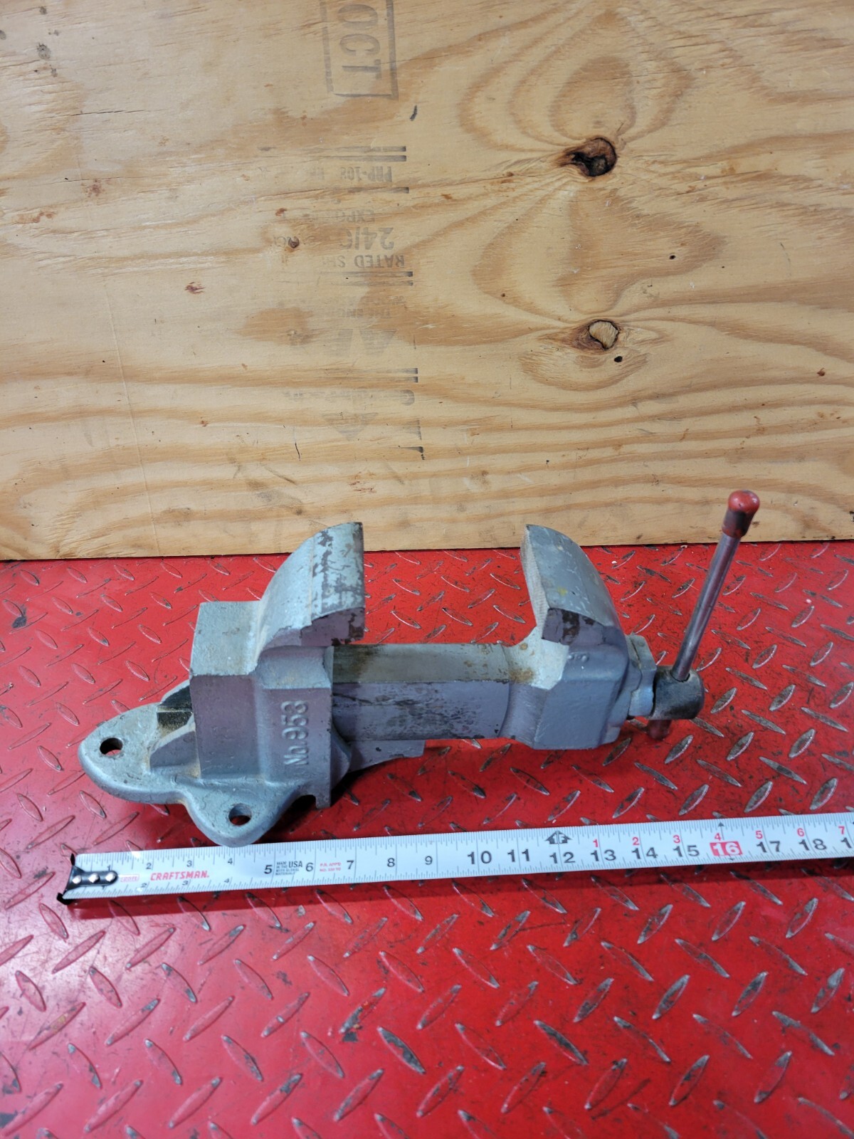 Vintage The Chase Parker Co. Meriden CT No. 953 Bench Vise