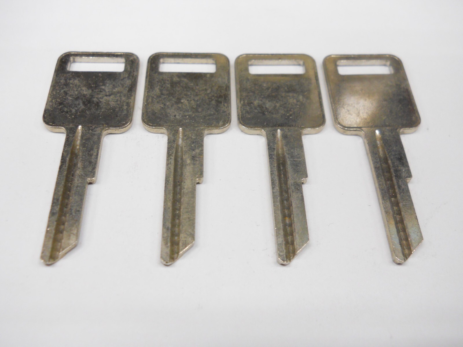 Taylor RA4 Key Blank Fits AMC 99A 1970AM 970AM Lot of 4