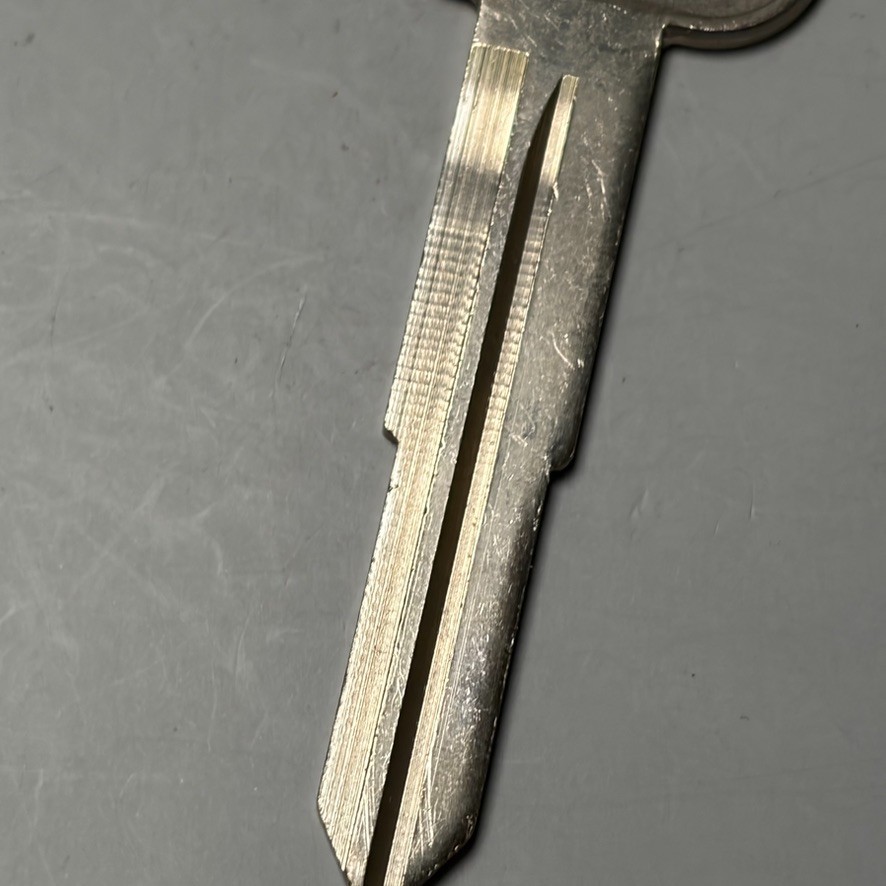 1- Cole National Key Blank B74 UNCUT Isuzu Replacement Direct Fit
