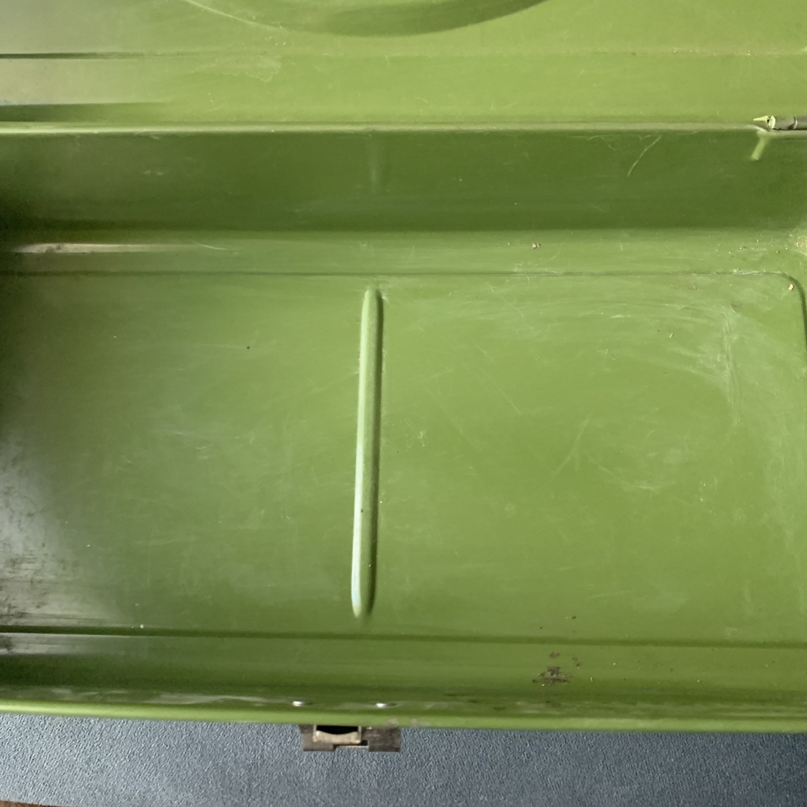 Union Steel Metal Tool Box w/ Latch Olive Green Utility Chest