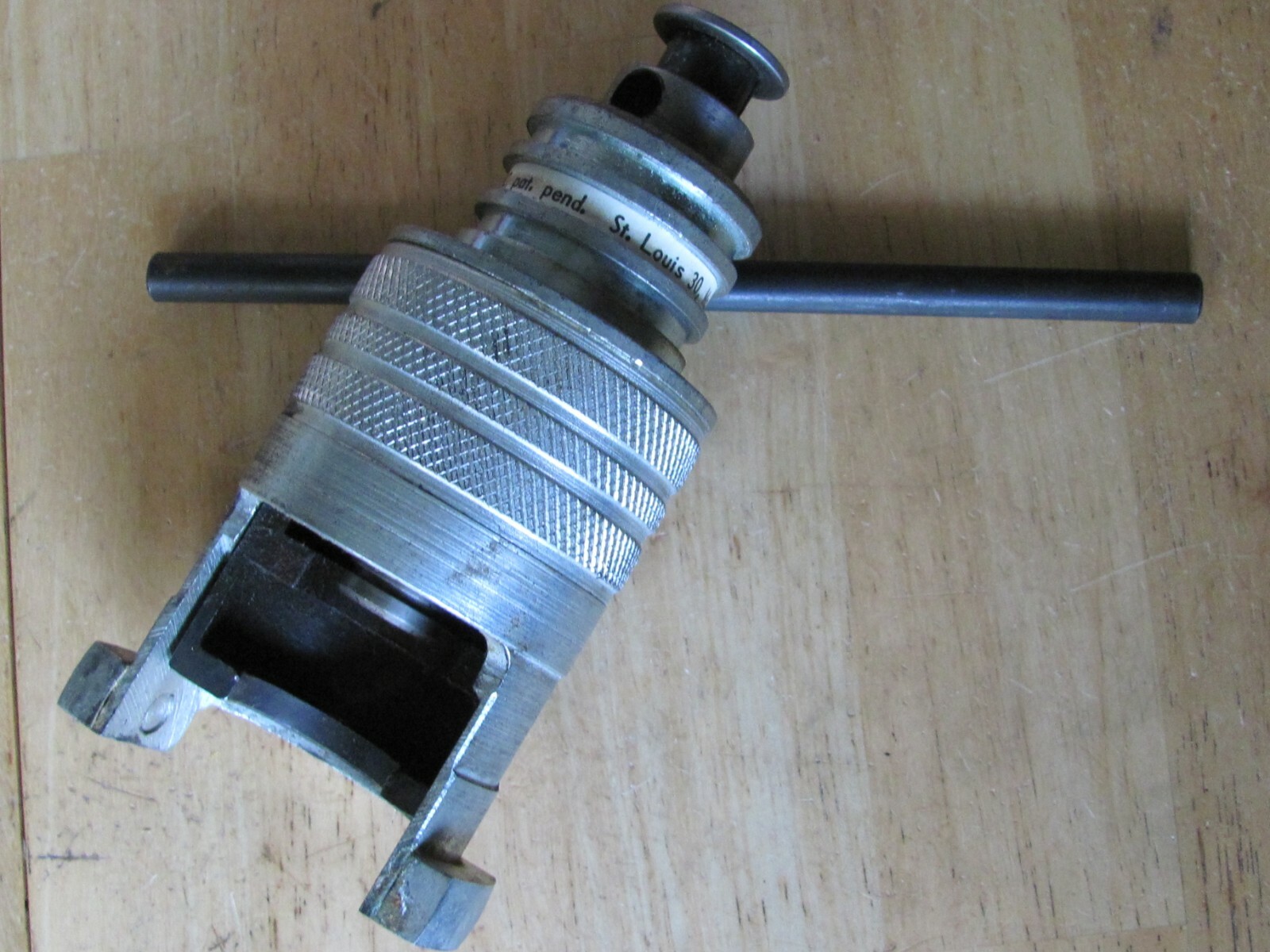 1950’S HEAVY DUTY MECHANIC TOOL UNI-MATIC CO ST LOUIS 30 MO PATENT PENDING