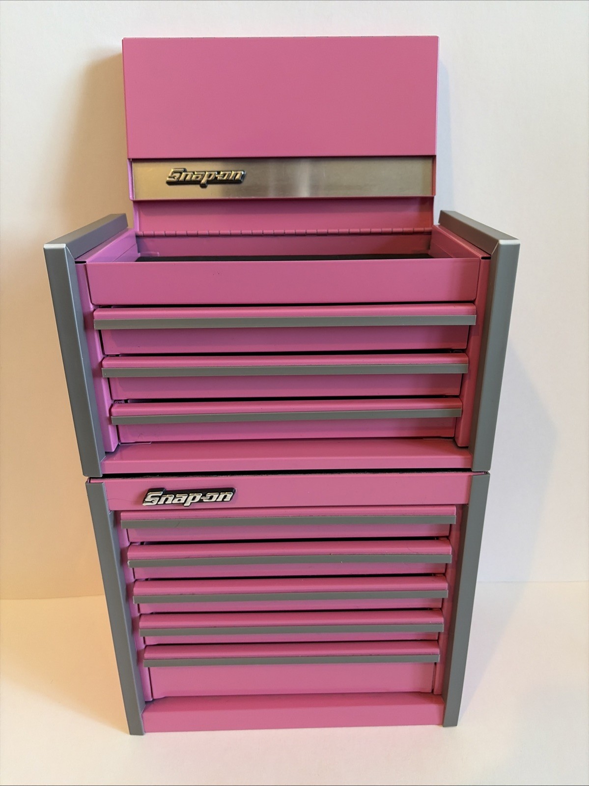 Snap-On – Micro Roll Cab BOTTOM & TOP chest “SET” Mini Tool Box Pink NEVER USED