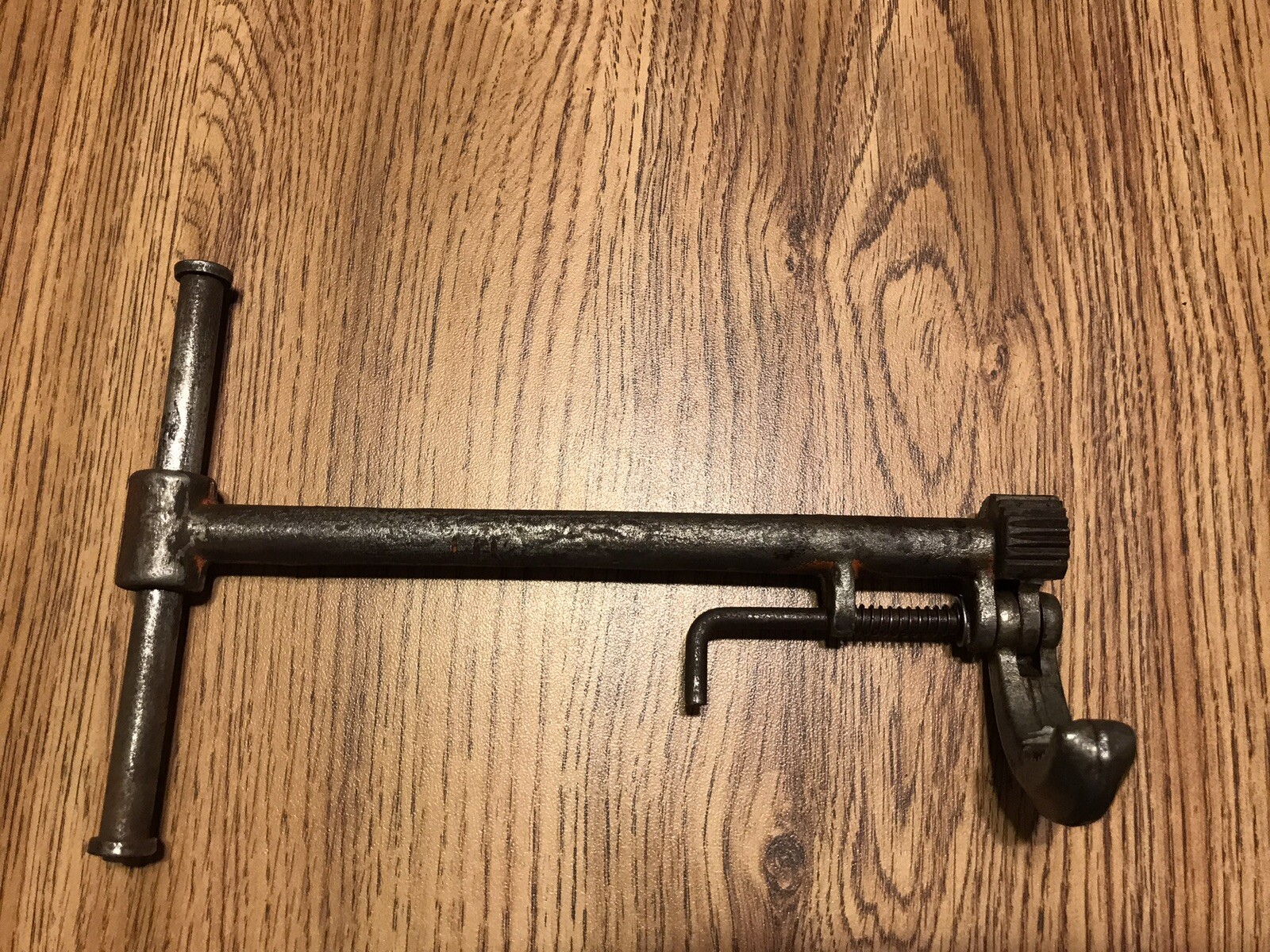 Vintage 8” T-handle Self Adjustable Basin Wrench – By Andree Wrench