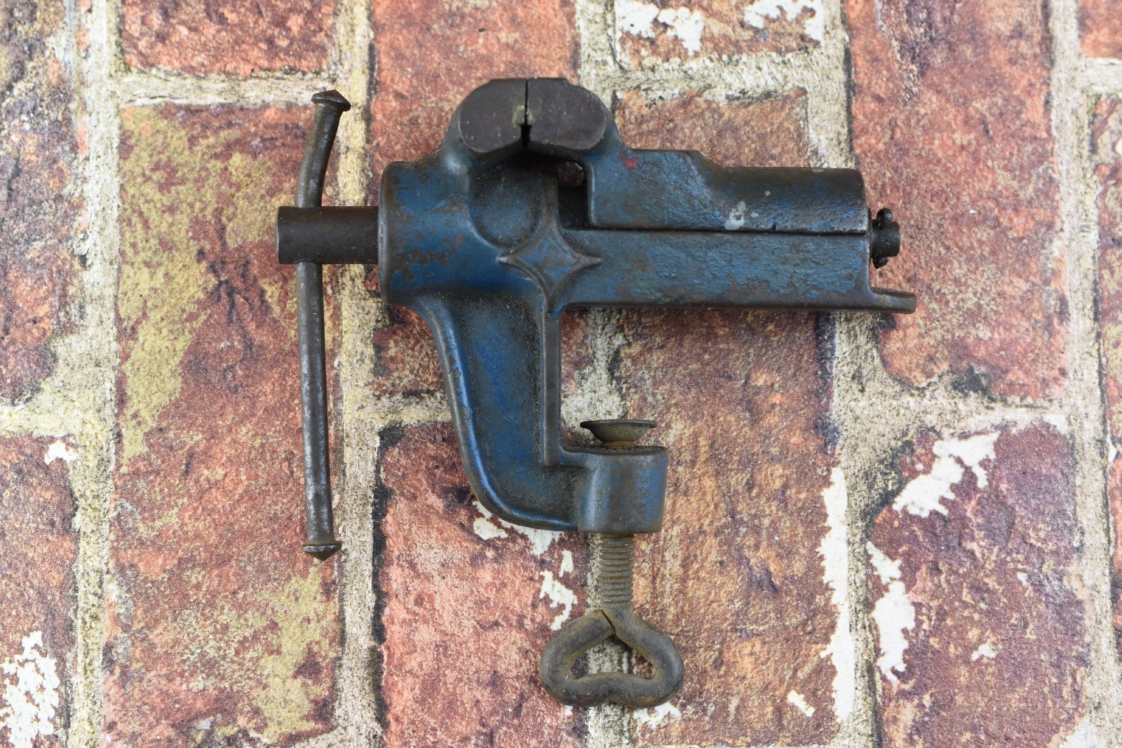 Old vice clamp metal work Jewelers Watchmakers tool 1.4 kg VTG