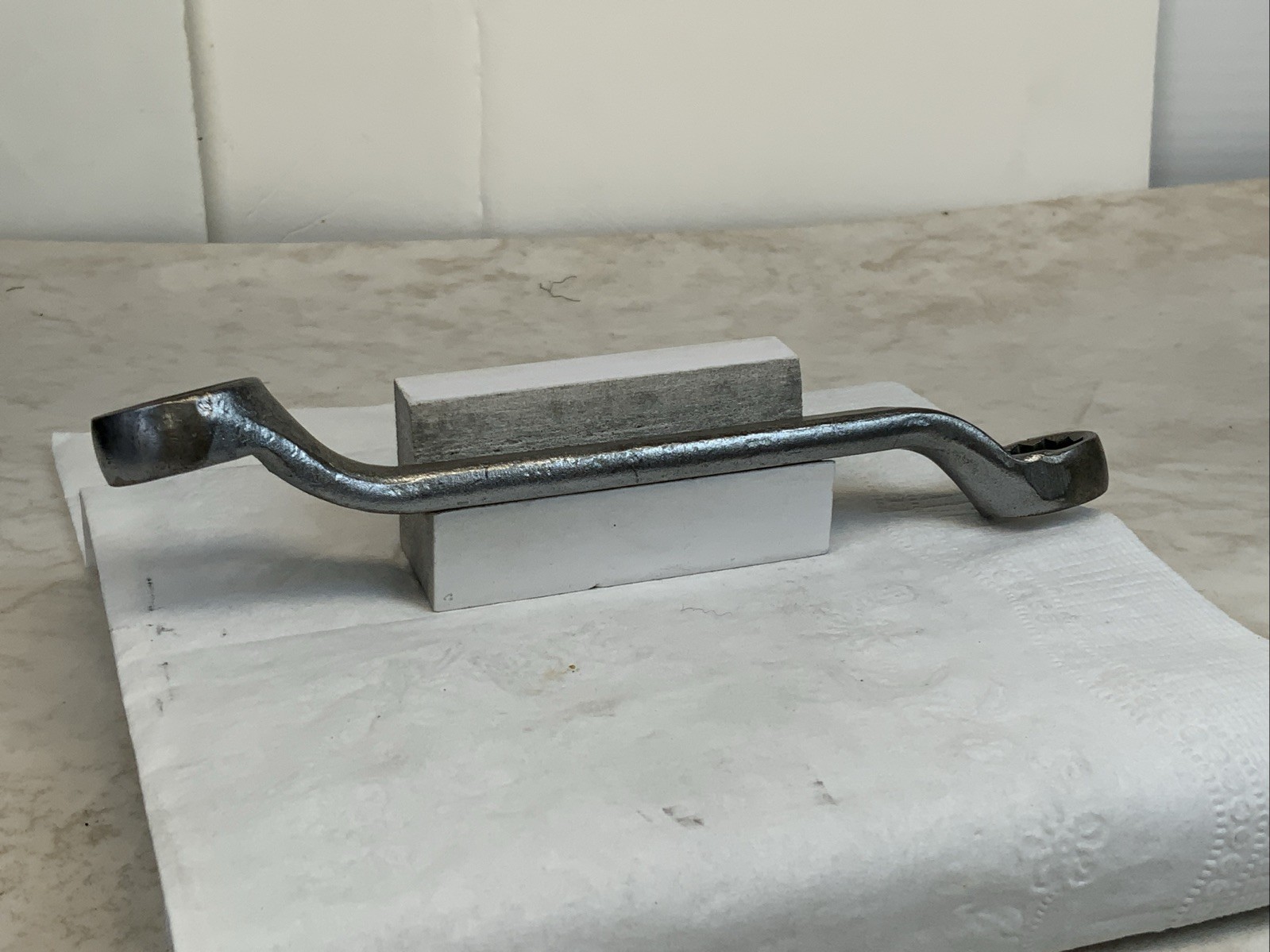 Billings Vitalloy 9727, 5/8in. X 9/16in. 12pt Offset Box End Wrench, 6in., USA