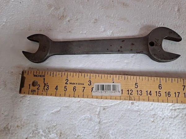 Vintage Bonney 5/8” X 3/4” Double Open End Wrench 1729 Good condition made USA!