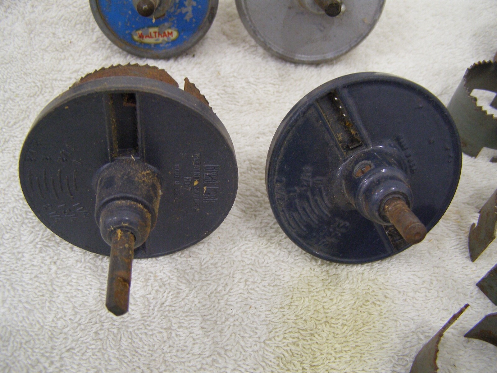 4 Vintage Hole Saws W/ Blades 2 USA Made 2 Japan Made Great Neck & Waltham