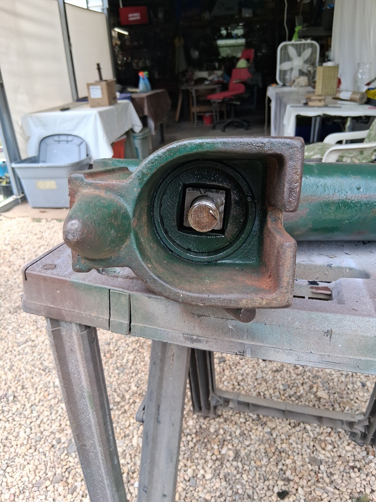 VTG Cole Tool Mfg Chicago Hts Ill No. 11 Post vise w/ Anvil Tip Working “Read”