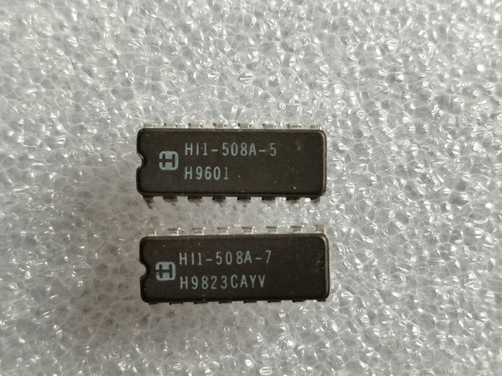 Harris HI1-508A-5 or HI1-508-5 8-CH Analog Multiplexer CDIP16 x 1pc