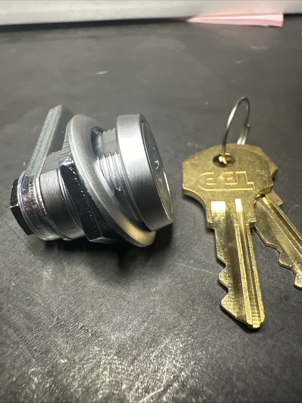 25 —CCL Cam Locks 5/8 Keyed Alike All New Each Come With 50 keys MAKE OFFER