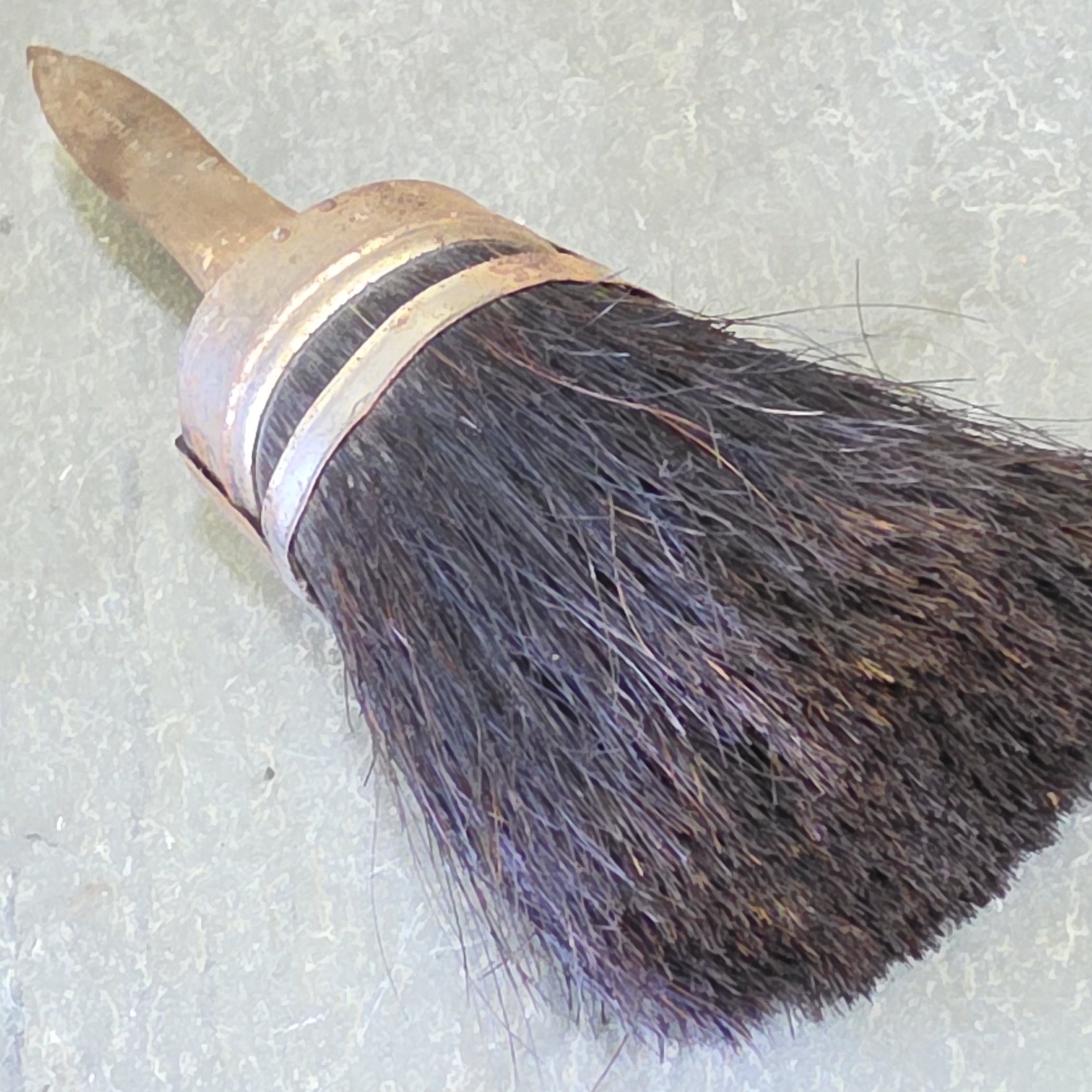 Antique Round Sash Paint Brush Primitive Pointed Wood Handle Black Paintbrush
