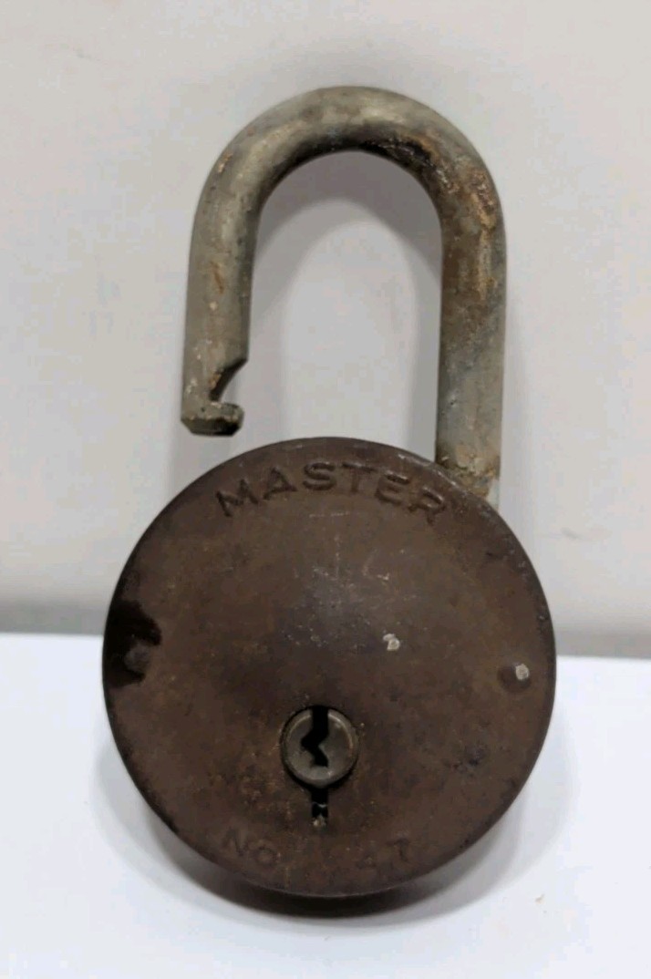 ✨VINTAGE✨ Master Lock Padlock No.47 NO KEY Milwaukee Patent Pending
