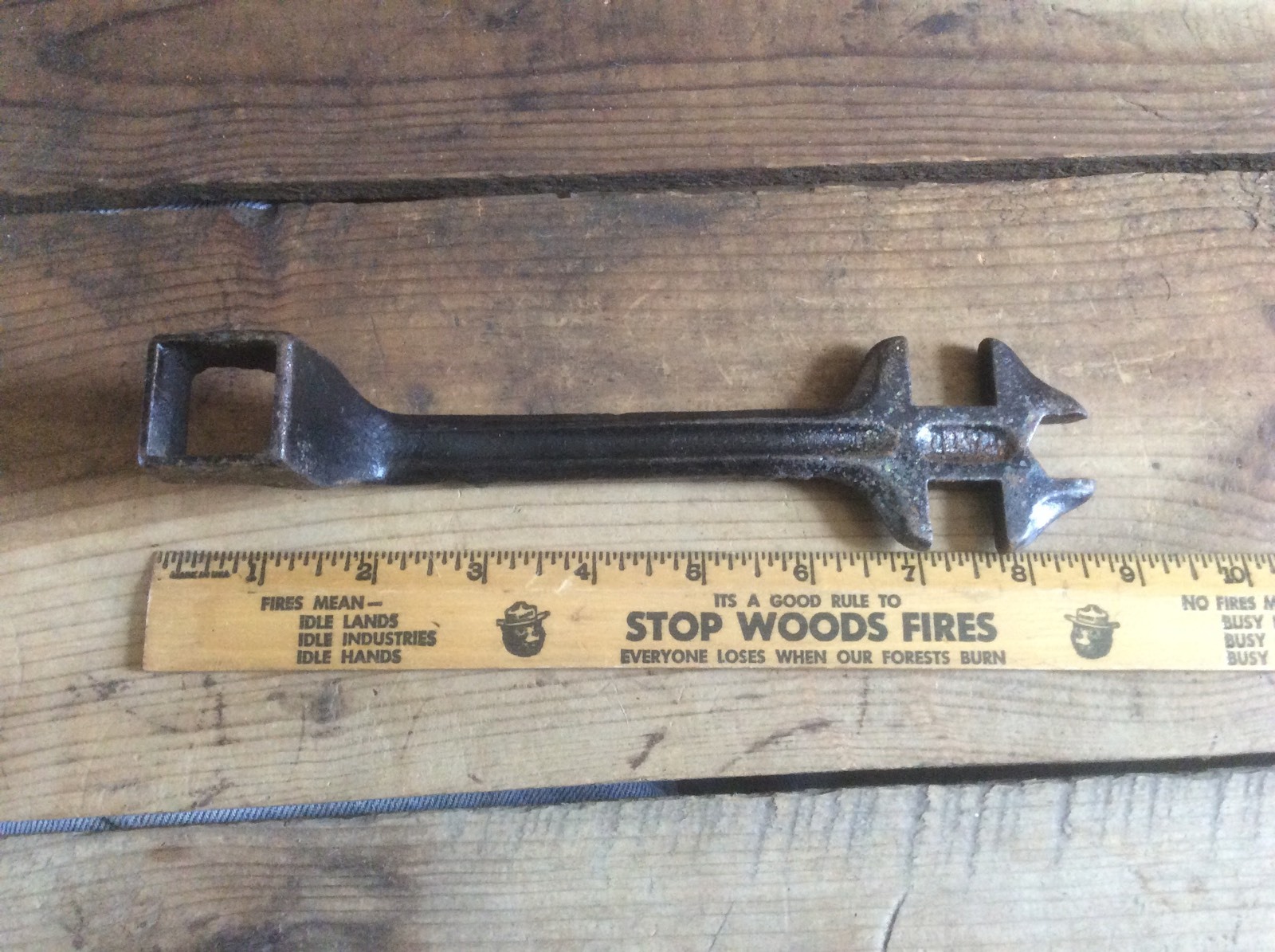 Early Eberhard Buggy Carriage Or Auto Tool , Antique