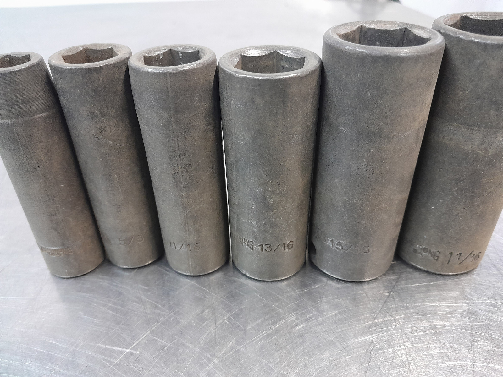Lot of 12 , Vintage Armstrong Six Point 1/2″ drive sockets including deep well