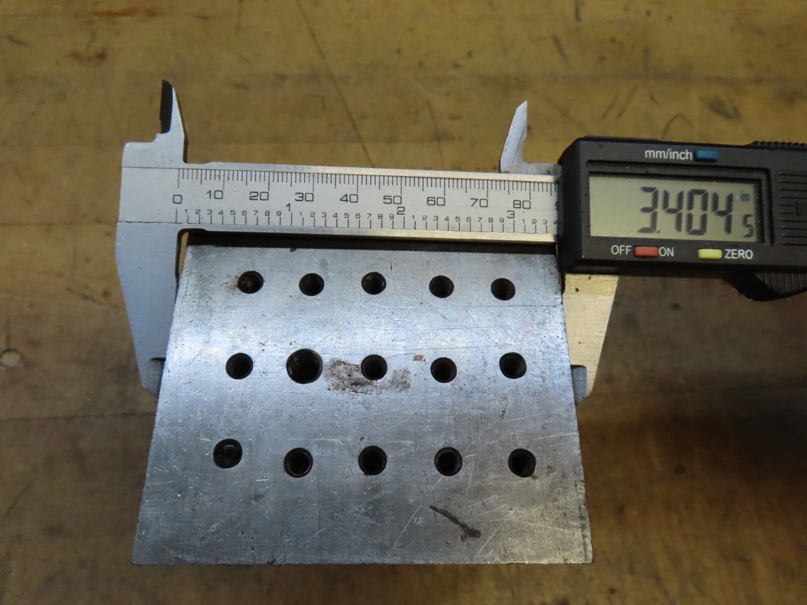 Vintage 4.5″ X 3.5″ X 3″ 10-32 tapped 90 degree right angle plate setup fixture