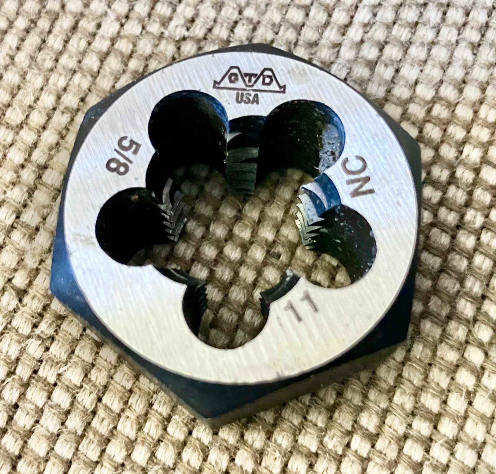 NOS Greenfield GTD 5/8″-11 NC Hexagon Die 1-1/4″ diameter – Made in USA
