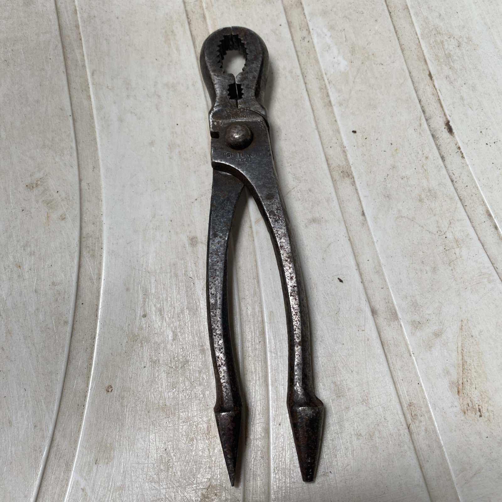 VELOCITY 8″ BRITISH MADE PLIERS / Grips Vintage HT steel