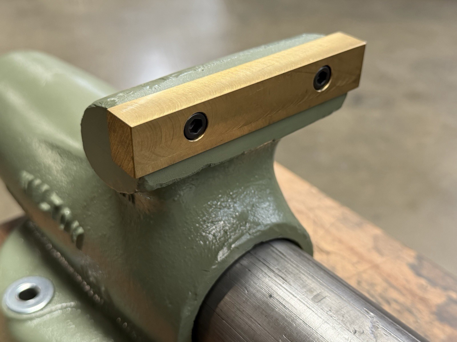 1953 Chicago Wilton 4” Anvil-less Bullet Bench Vise, USA Vintage