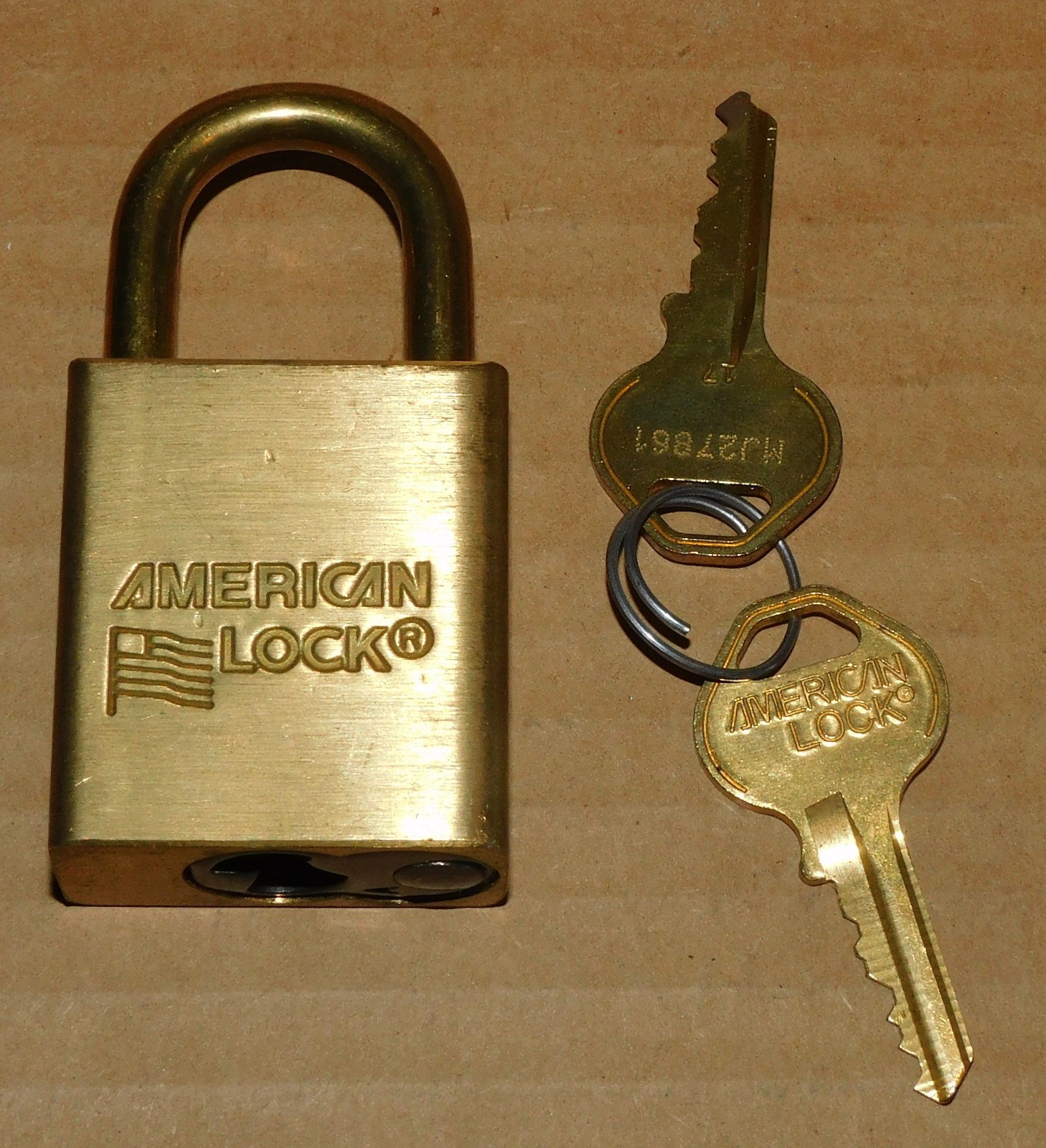 American Lock UNL x 7 Padlock with Key