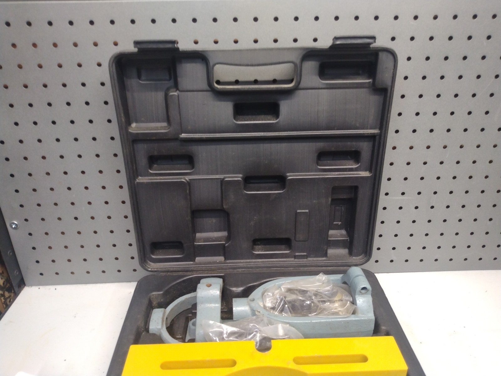 Wood Mortising Chisel Kit W/4 Piece Mortising Chisels & Bits