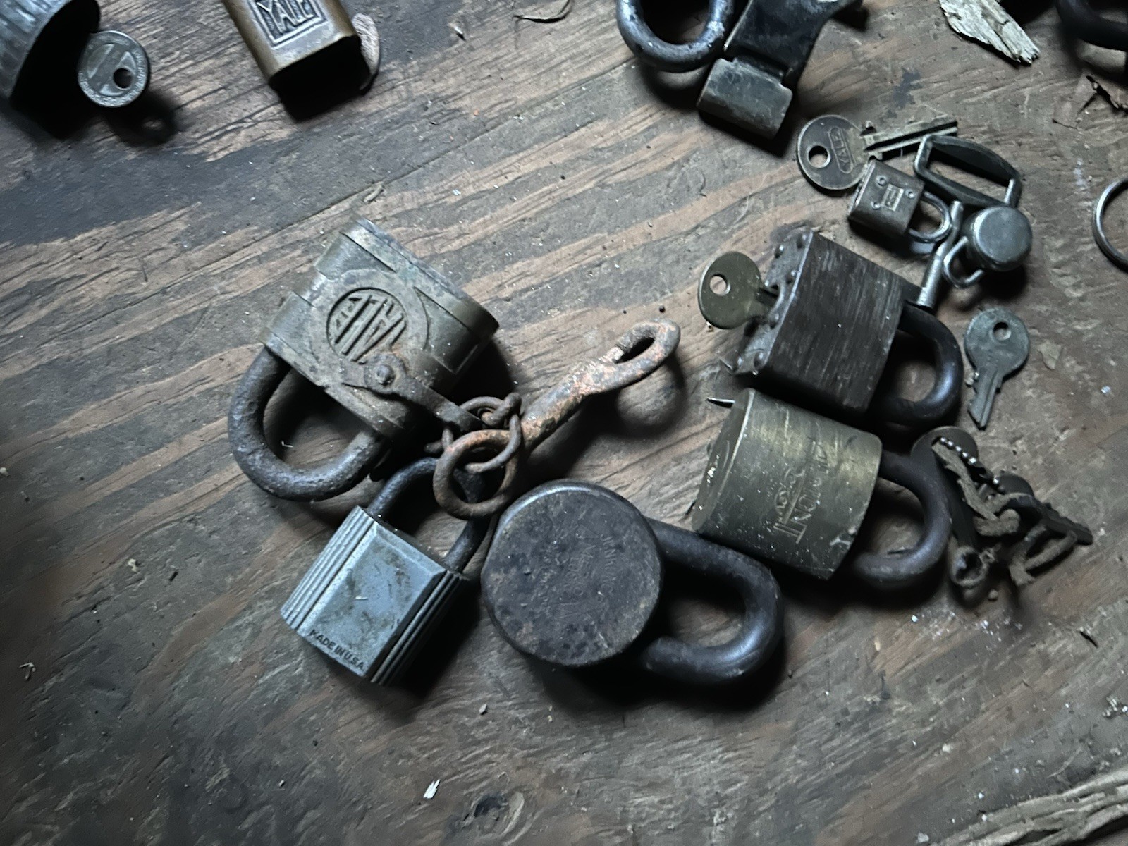 5 Antique Locks W/Keys 2Reese,Yale,Sargent, Lock on R. Side Photo Can’t Read