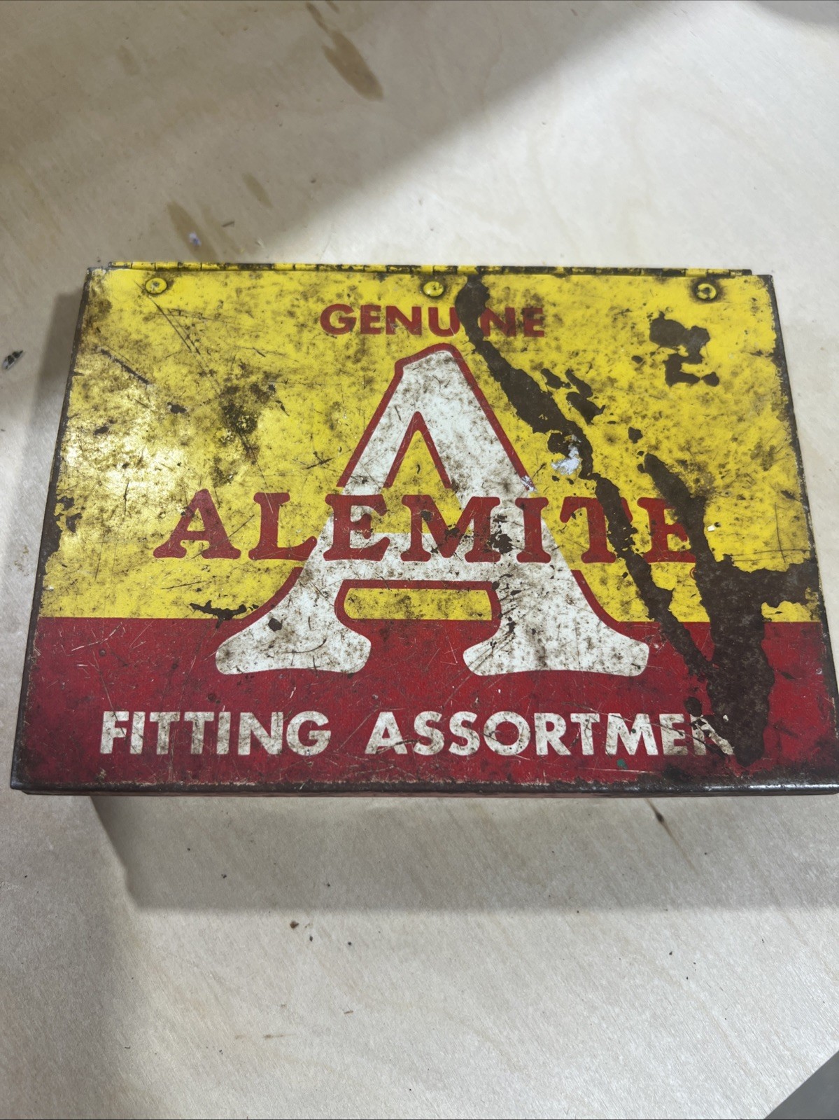 Vintage Genuine Alemite Fitting Assortment Tool Yellow/Red With Fittings!