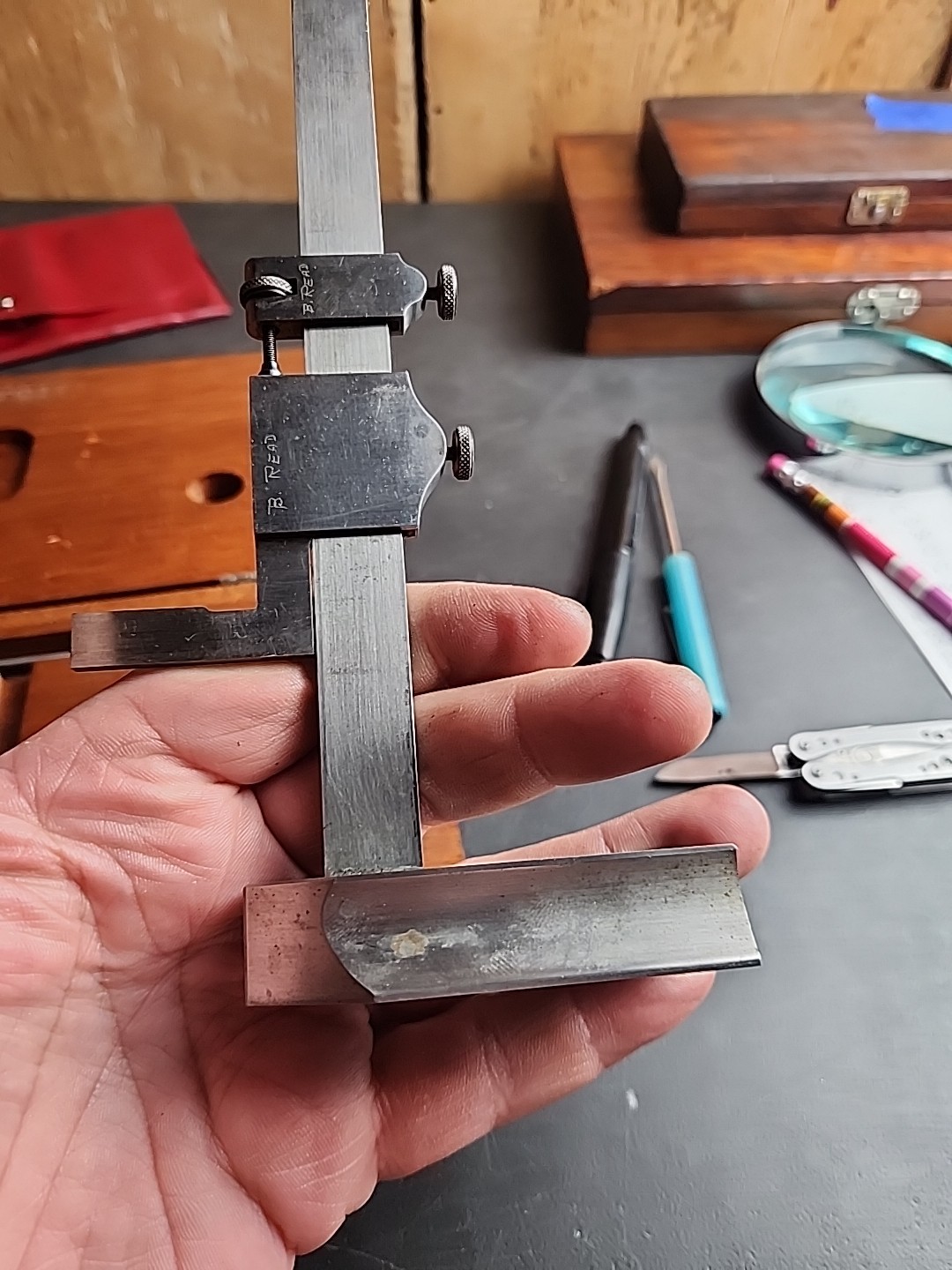LS Starrett Co. No. 354 7″ Vernier Height gauge with box