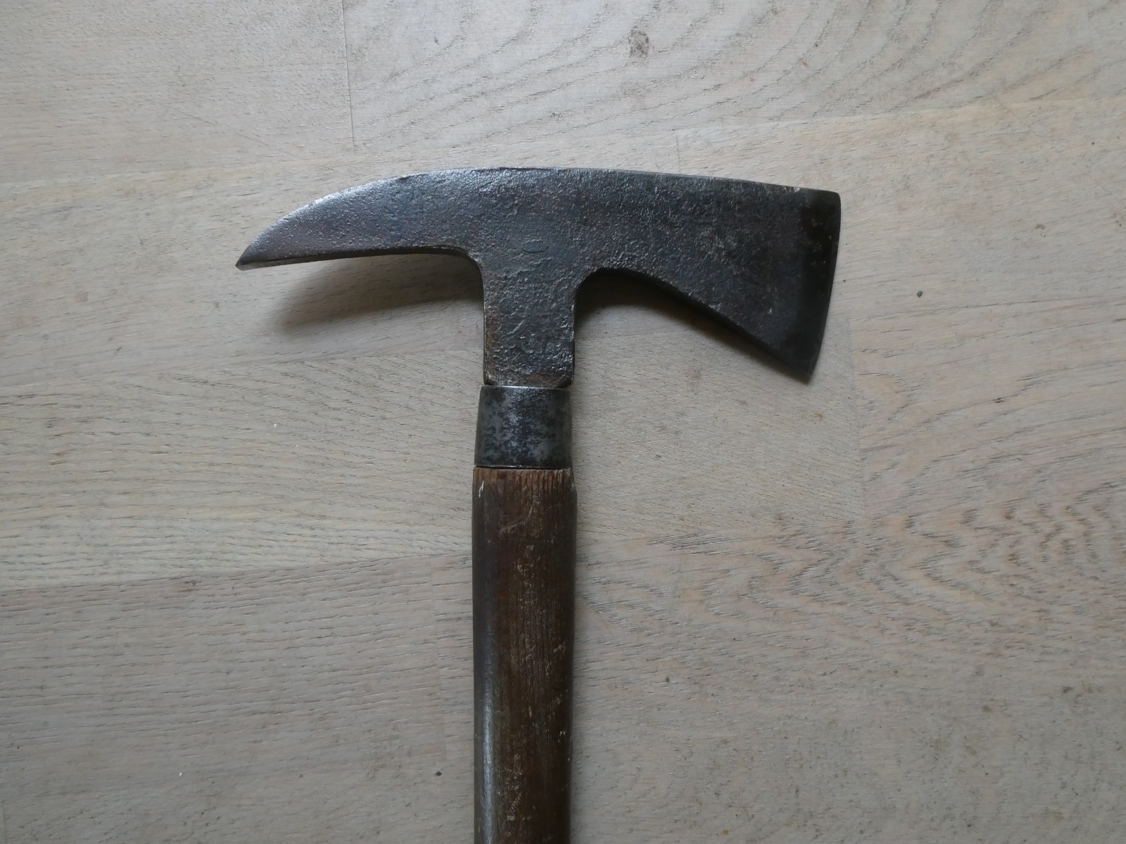 Vintage Elwell Fireman’s Axe 1942 WW2 WWII Very good condition