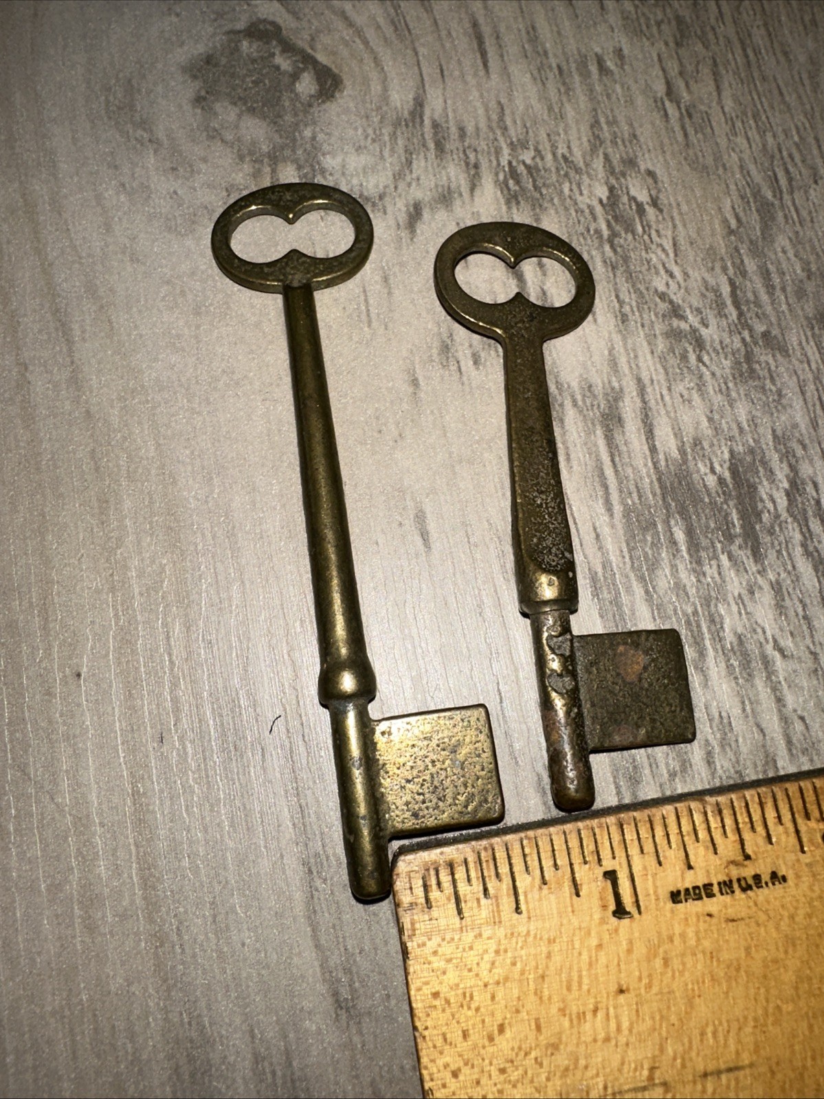 Two Antique Skeleton Key Blanks. Solid Barrel Brass Legit Antique Keys.￼
