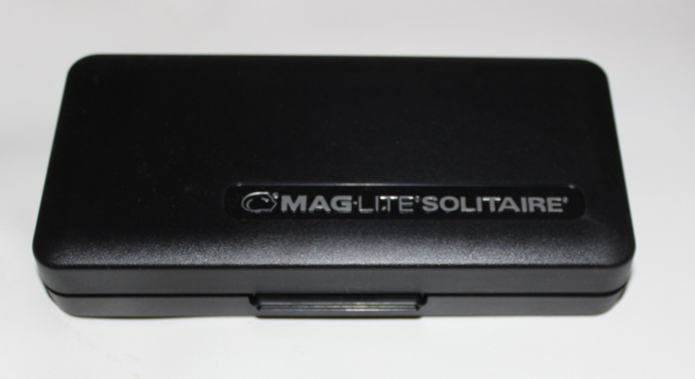 NIB MAG-LITE Midgnight Blue Solitare Keychain Flashlight w Box